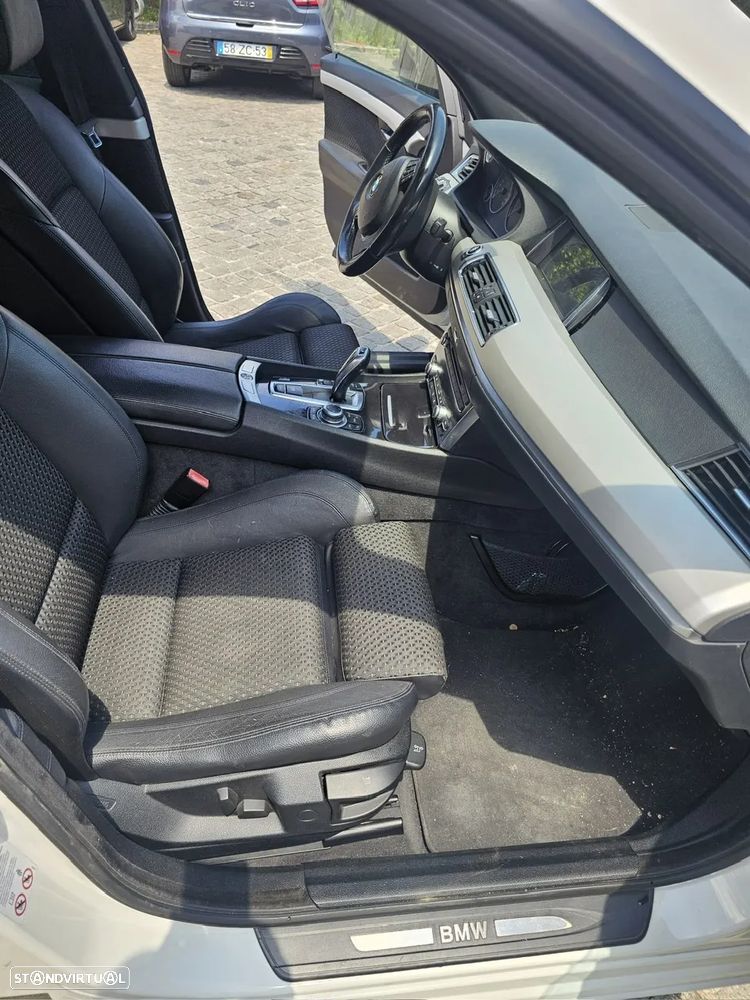BMW 530 d Auto - 8