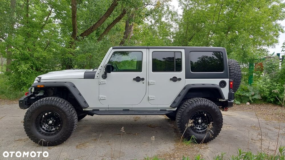 Jeep Wrangler 3.6 Unlim 75th Anniv - 3