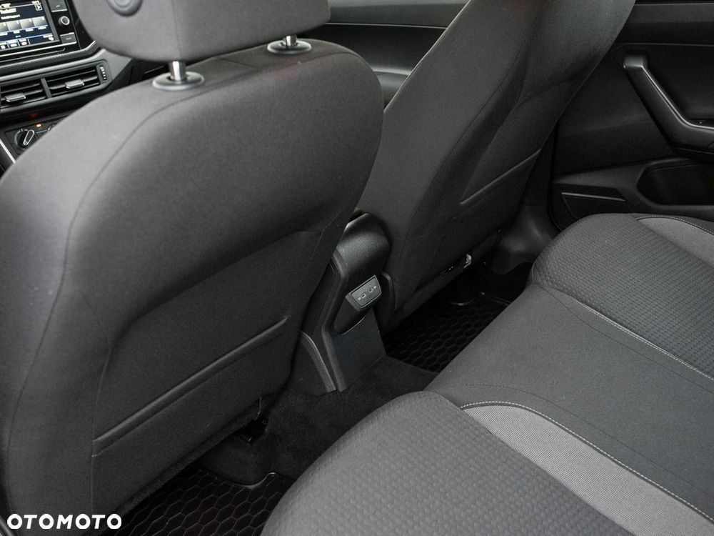 Volkswagen Polo 1.0 TSI Life DSG - 24