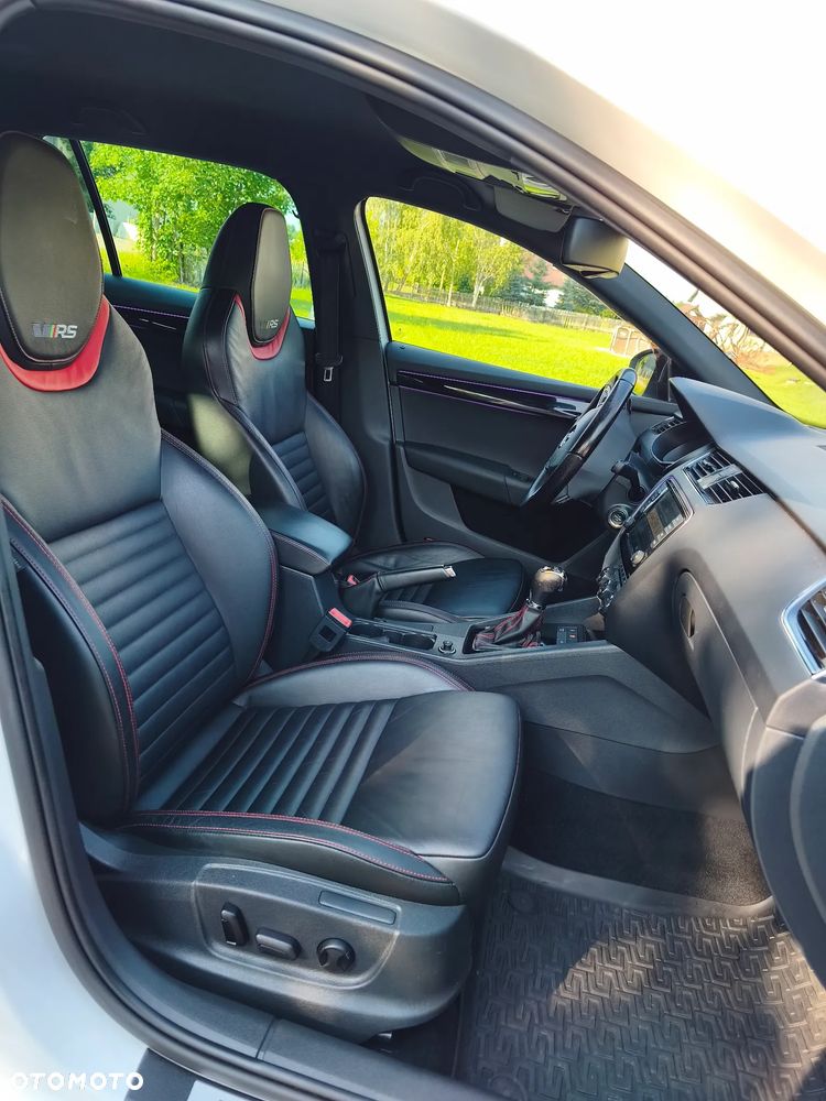 Skoda Octavia 2.0 TSI DSG RS 230 - 26