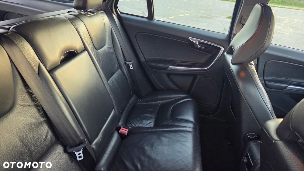 Volvo V60 - 14