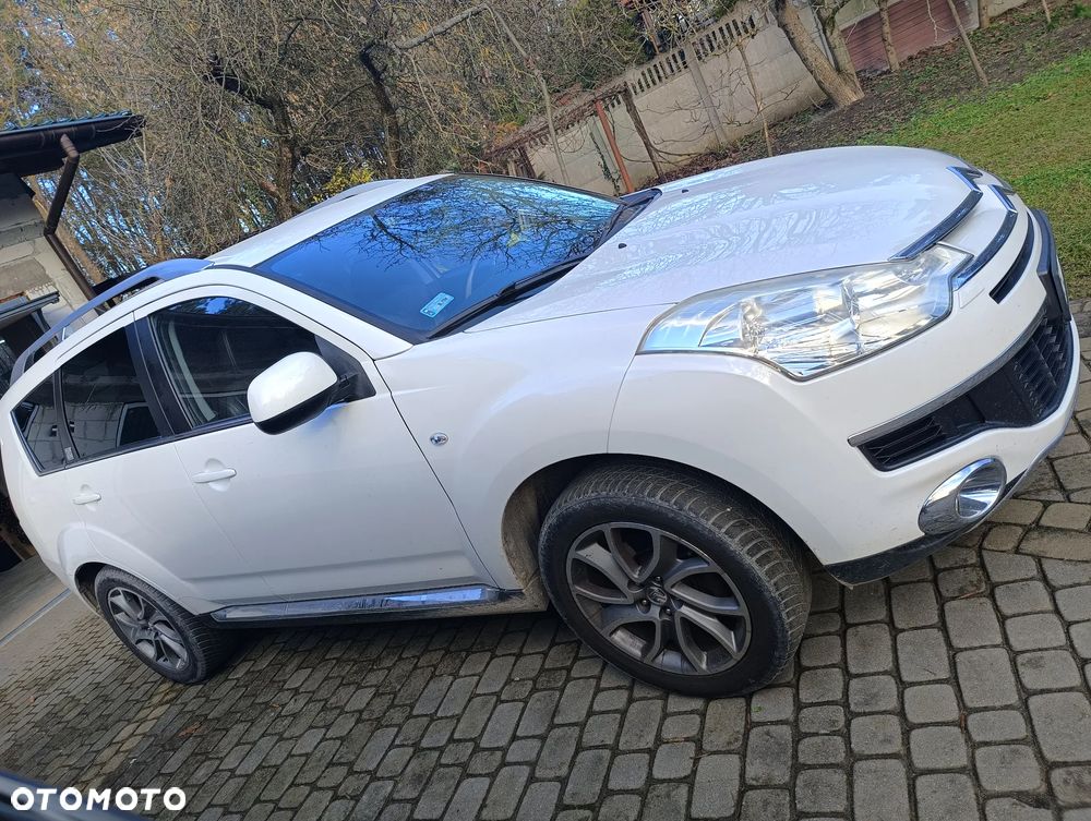 Citroën C-Crosser 2.2 HDi Exclusive - 3