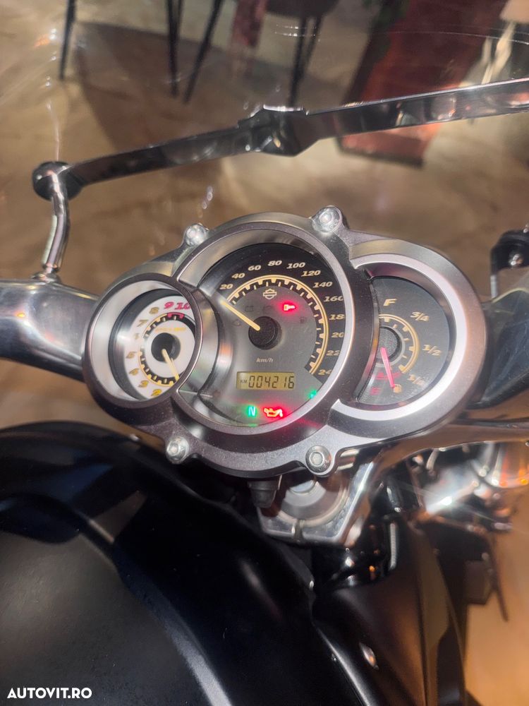 Harley-Davidson V-Rod Muscle - 16