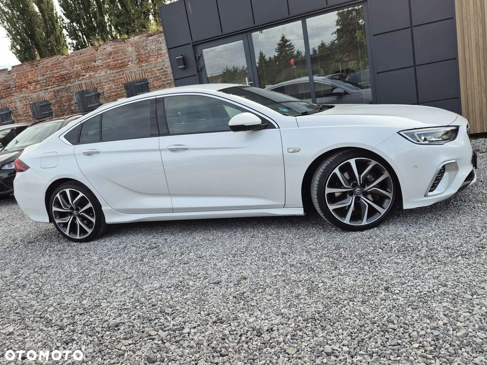 Opel Insignia Sport2.0 Direct InjTurbo 4x4 GSI - 12