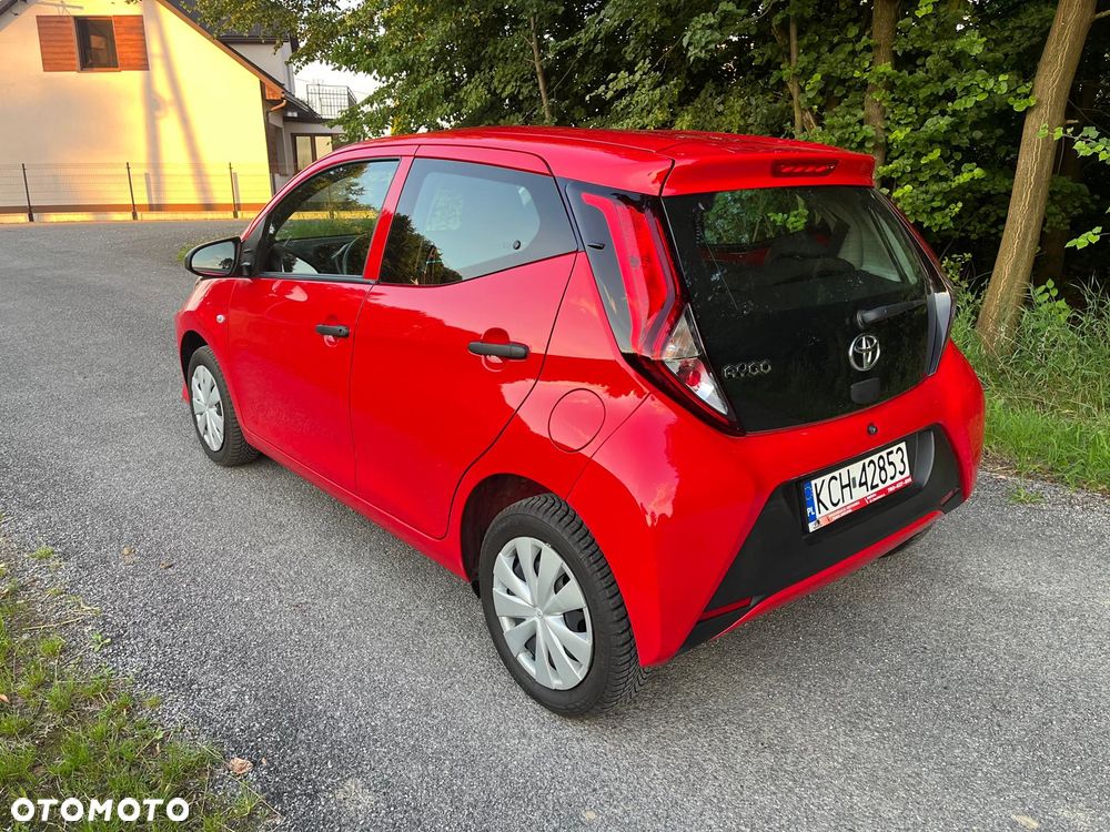 Toyota Aygo x-play - 6