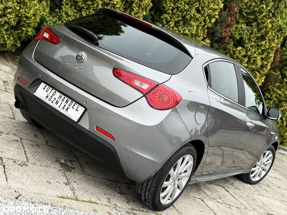 Alfa Romeo Giulietta - 12