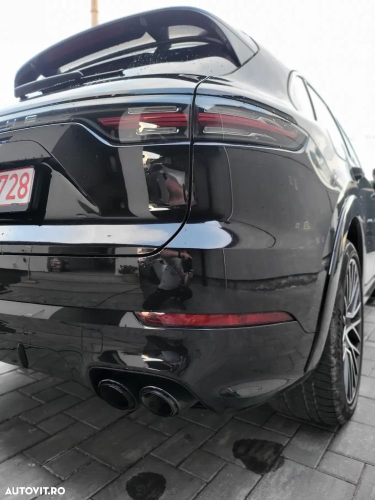 Porsche Cayenne - 5