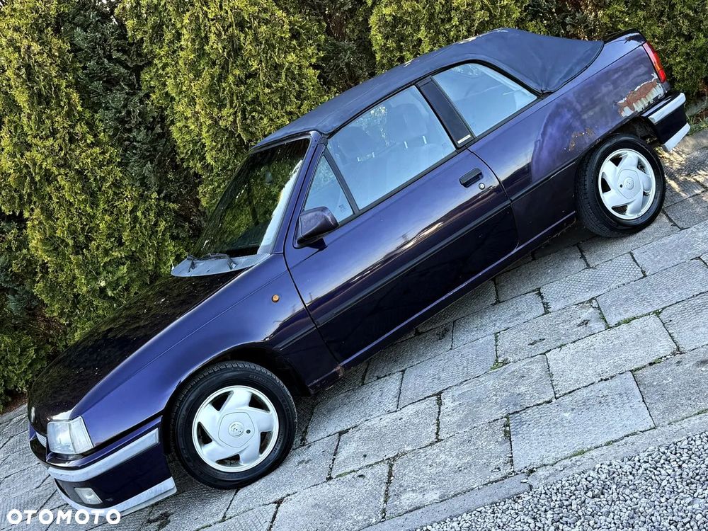 Opel Kadett E Cabriolet 1.6 - 6