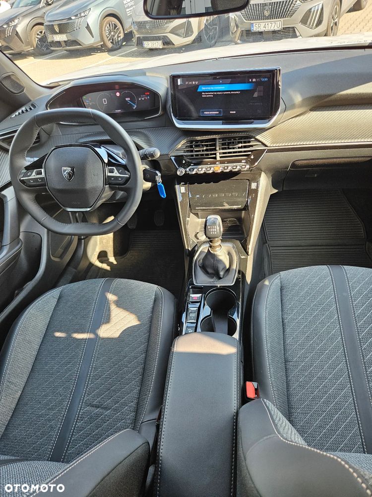 Peugeot 2008 PureTech 100 Allure S&S BVM6 - 13