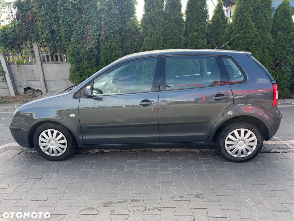 Volkswagen Polo - 2