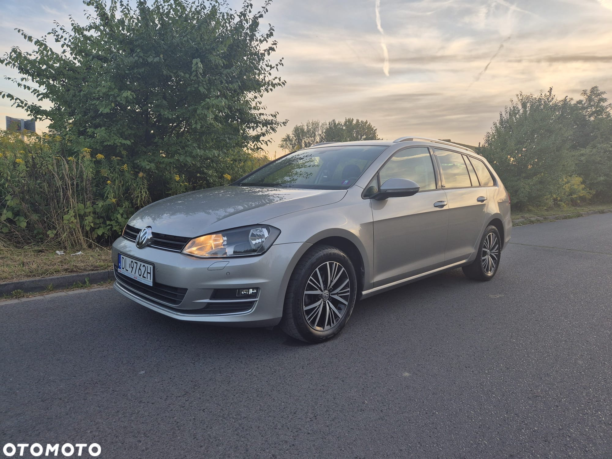 Volkswagen Golf 2.0 TDI BlueMotion Technology Allstar - 14