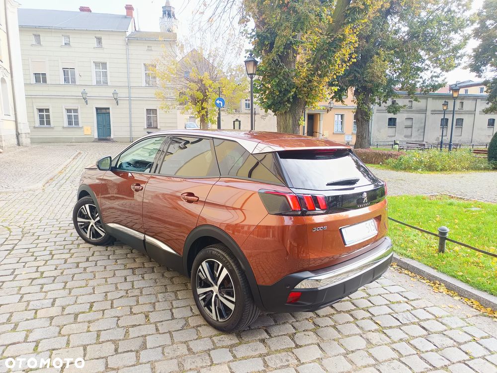 Peugeot 3008 1.2 PureTech Allure S&S - 21