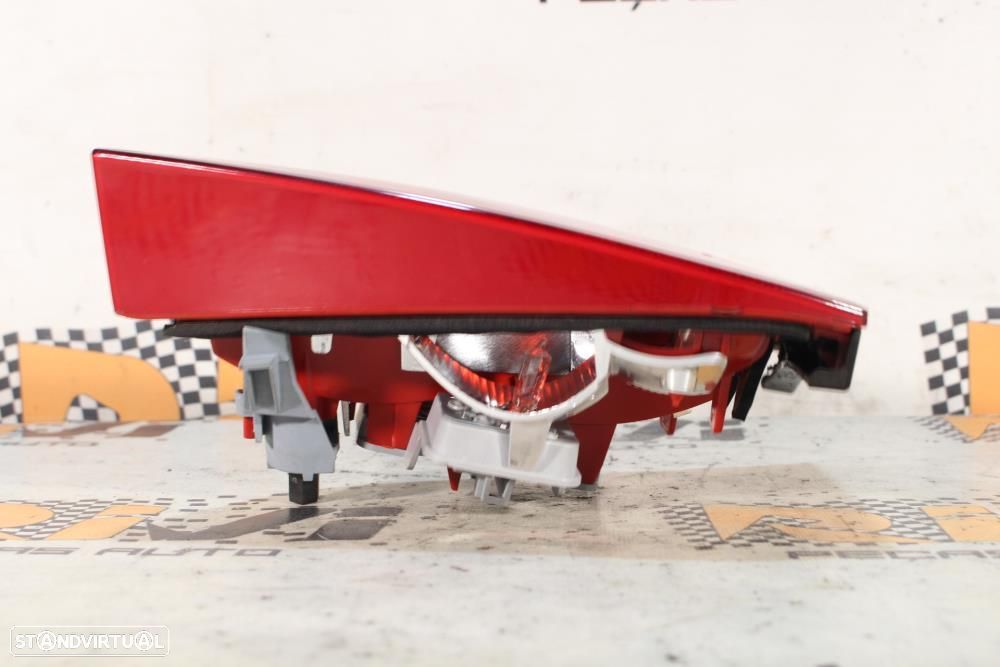 Farolim Direito Audi A4 Avant (8K5, B8)  8K9945094 / 271118R / Direito - 7