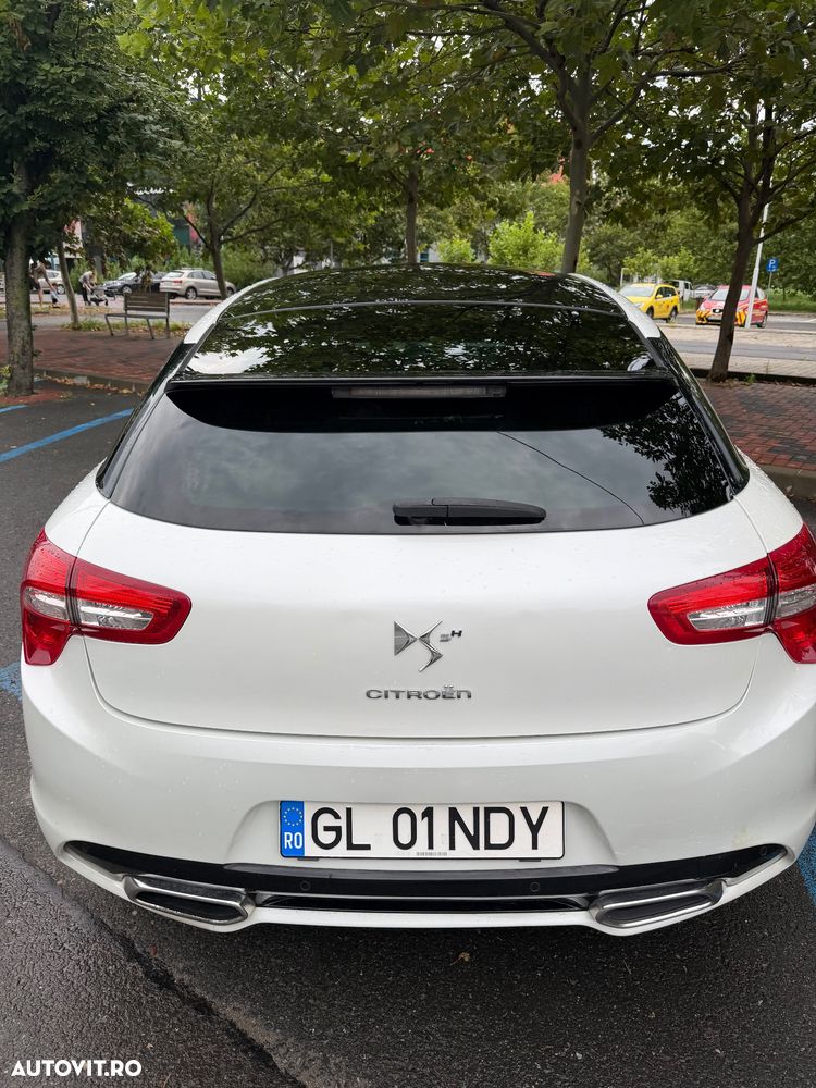 Citroën DS5 Hybrid4 EGS6 SportChic - 2