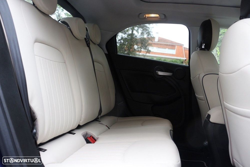 Fiat 500X 1.5 GSE MHEV Yacht Club Capri - 25