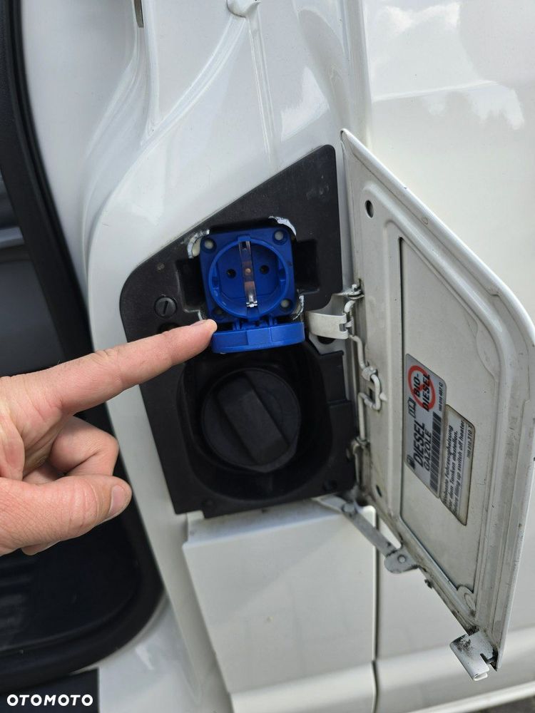 Volkswagen Transporter - 24