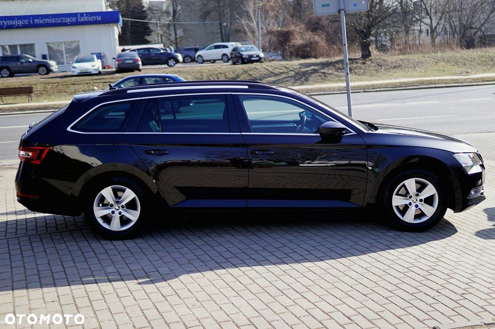 Skoda Superb 1.6 TDI Ambition - 4