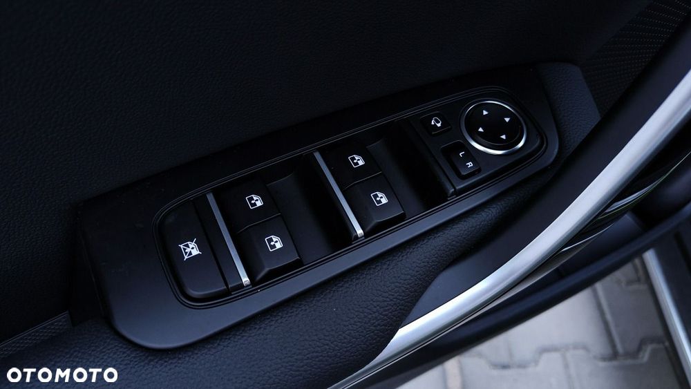 Kia XCeed - 10