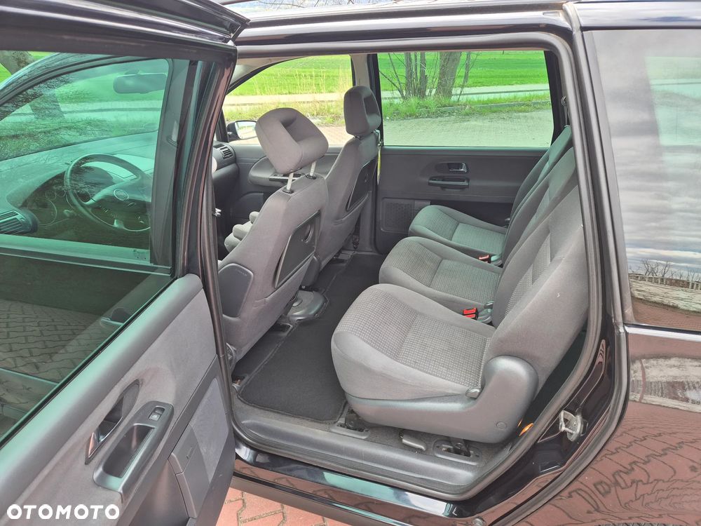 Seat Alhambra 2.0 Vigo - 24