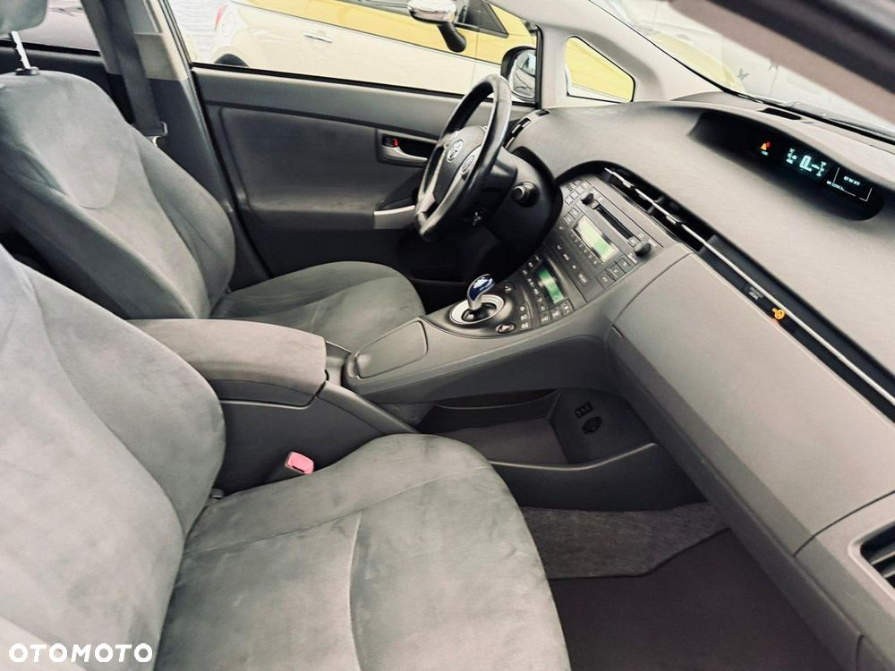 Toyota Prius - 31