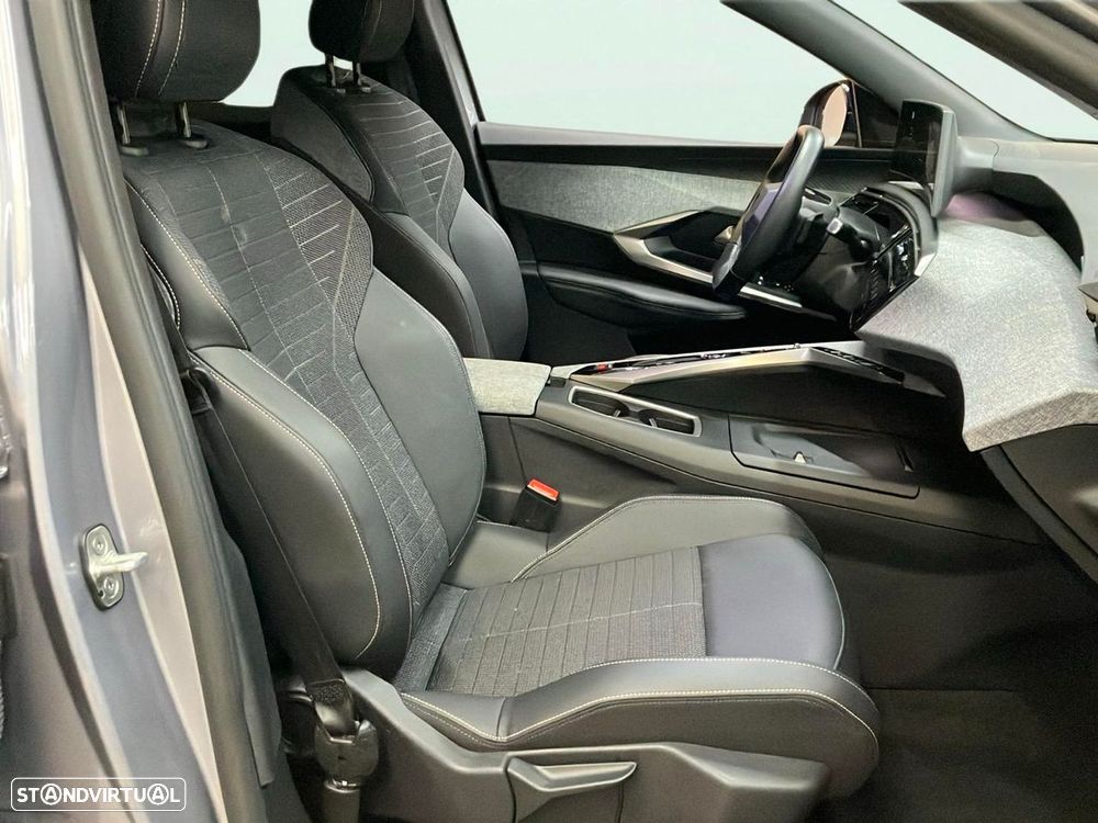 Peugeot 3008 1.2 Hybrid Allure e-DCS6 - 22