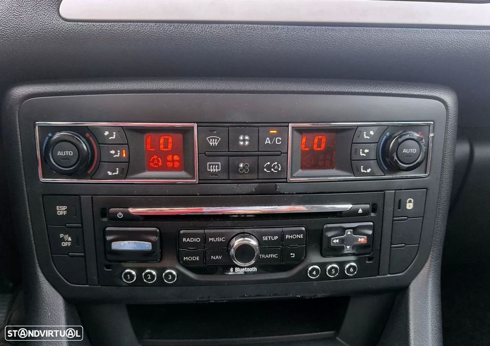 Citroën C5 Tourer 1.6 e-HDi Séduction Air.CMP6 - 23