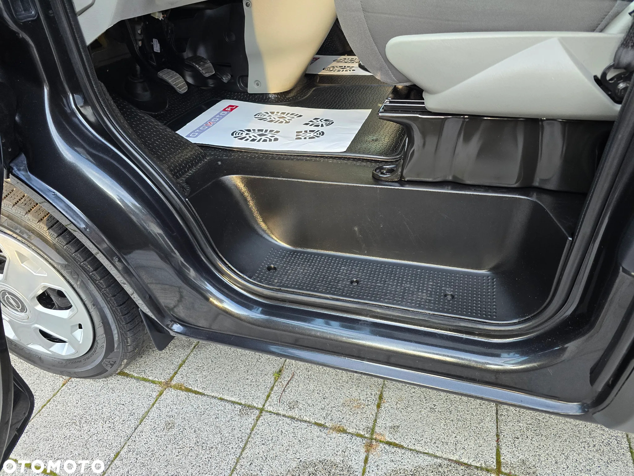 Opel Vivaro - 32