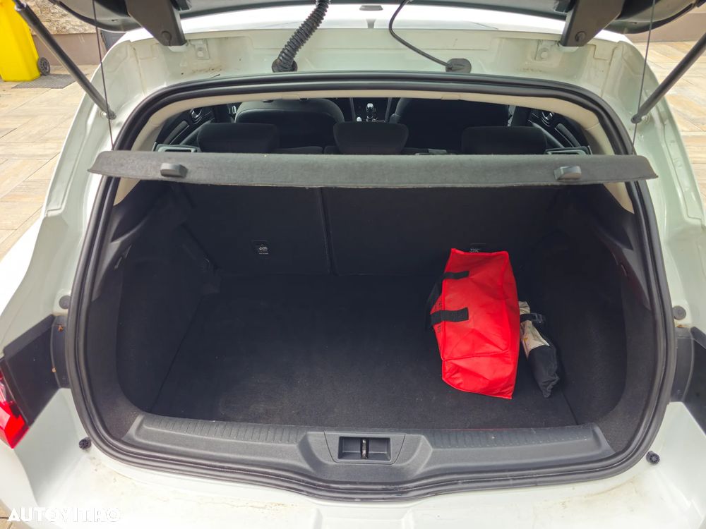 Renault Megane Blue dCi 116 Life - 11