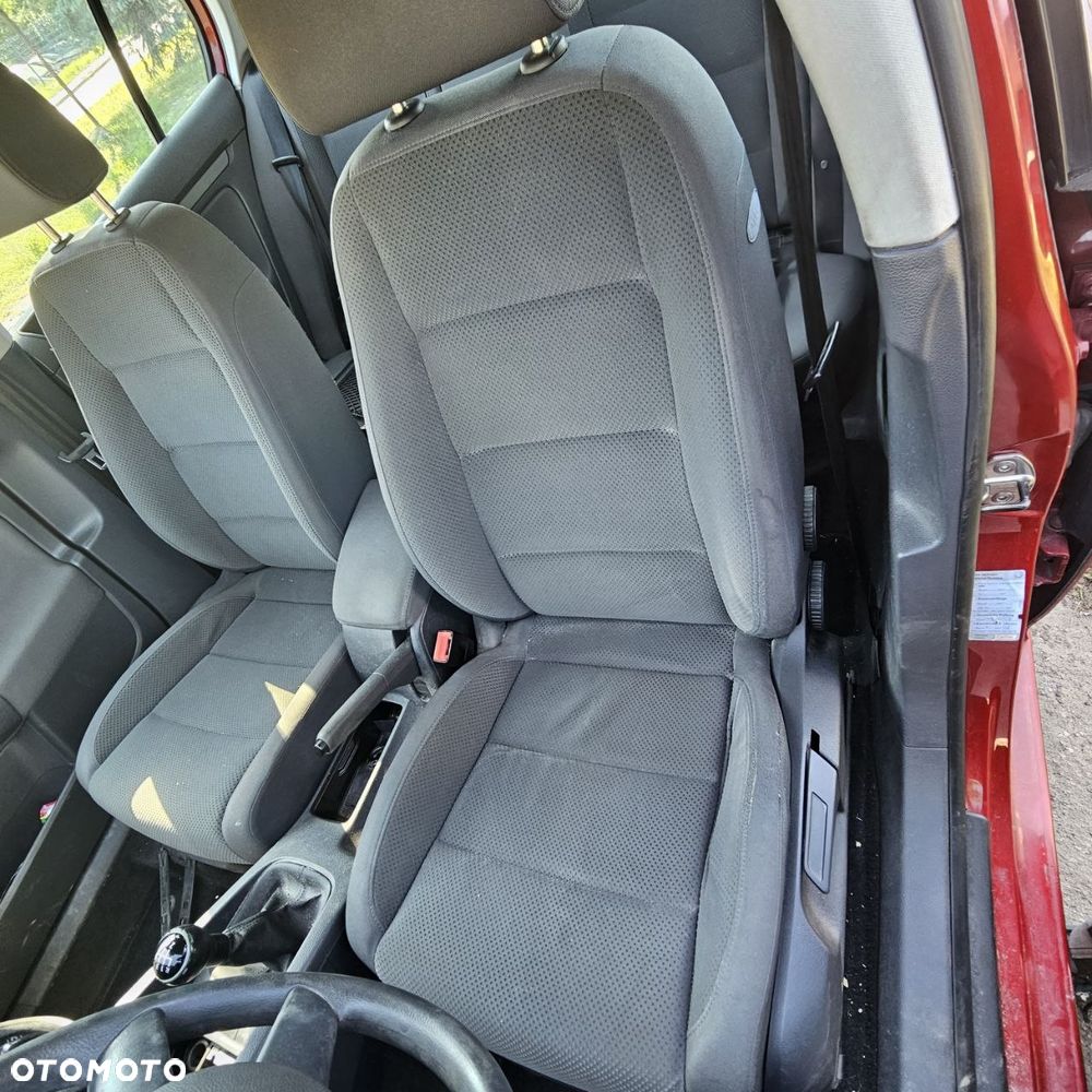 VOLKSWAGEN Golf V (2003r) hb 1,4 B 55kw / 75 KM kod lak: LA3W pojazd na części - 13