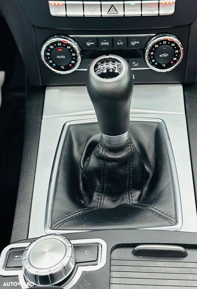 Mercedes-Benz C 200 CDI DPF (BlueEFFICIENCY) Avantgarde - 22