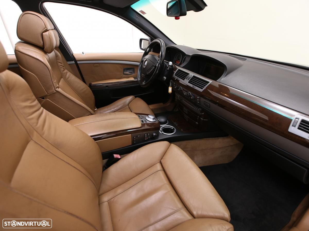 BMW 730 - 9