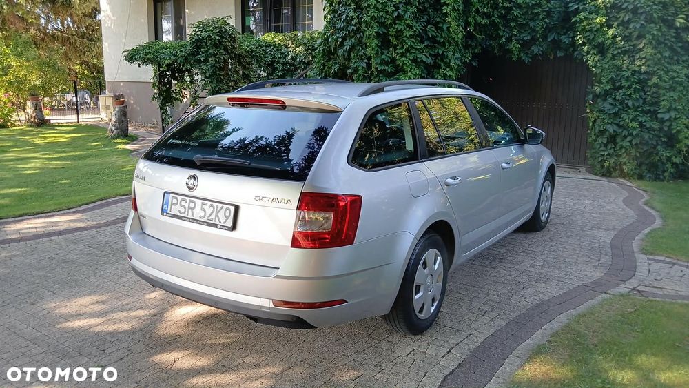 Skoda Octavia 1.6 TDI Active - 24