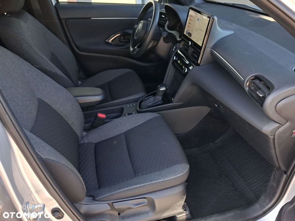 Toyota Yaris Cross Hybrid 1.5 Style - 11