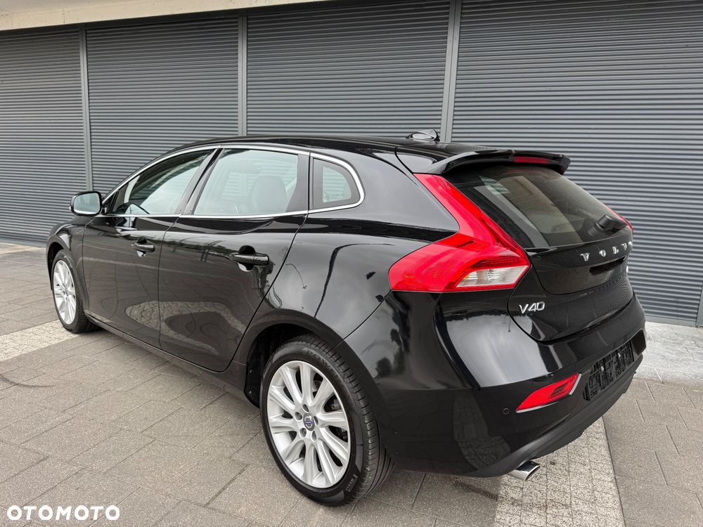 Volvo V40 D4 Geartronic Momentum - 6