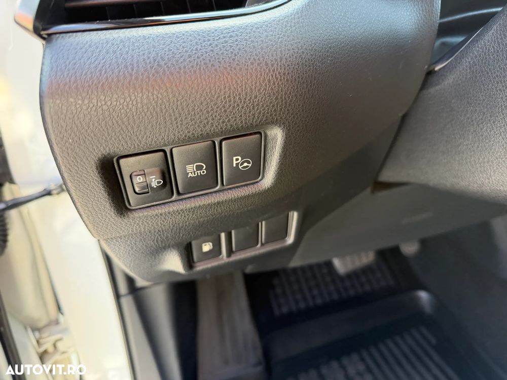 Toyota C-HR Lounge - 13