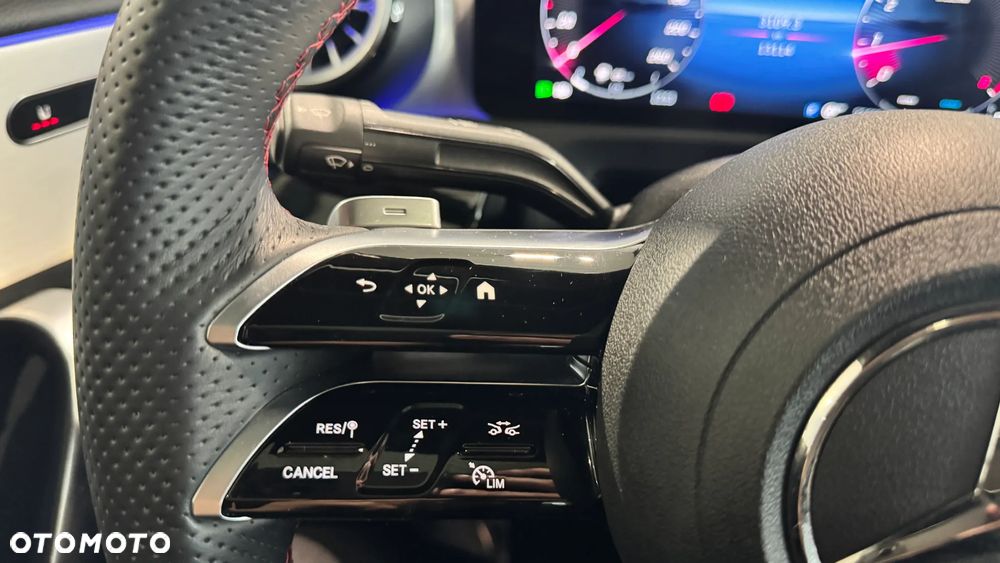 Mercedes-Benz CLA 200 AMG Line 7G-DCT - 14