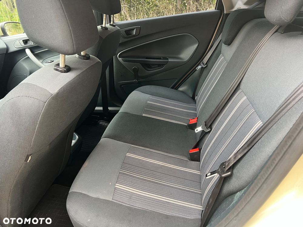 Ford Fiesta 1.4 Trend - 8