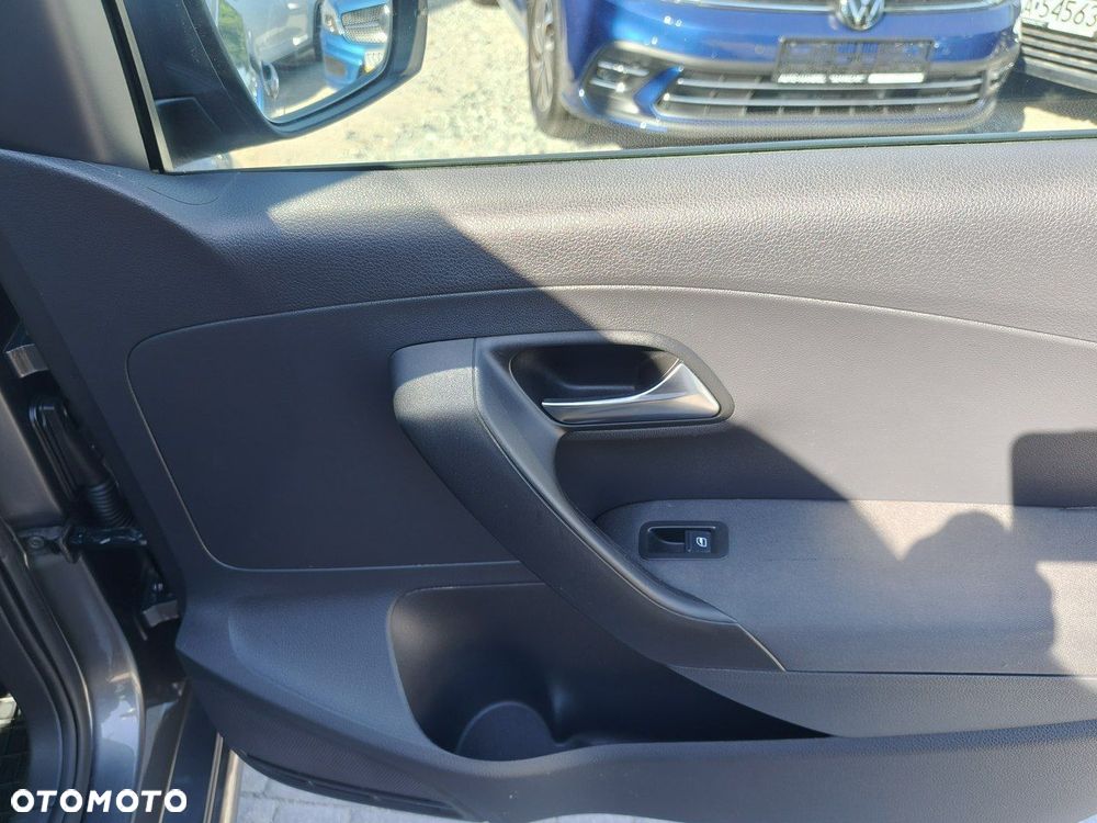 Volkswagen Polo 1.2 Style - 21