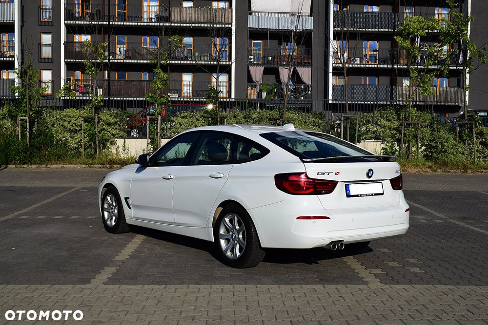 BMW 3GT 320i Advantage - 28