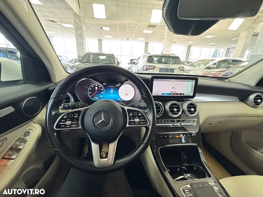 Mercedes-Benz GLC 220 d 4Matic 9G-TRONIC Exclusive - 39
