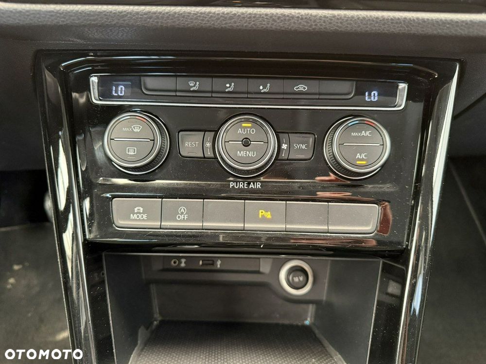 Volkswagen Touran 1.6 TDI BMT Comfortline - 25