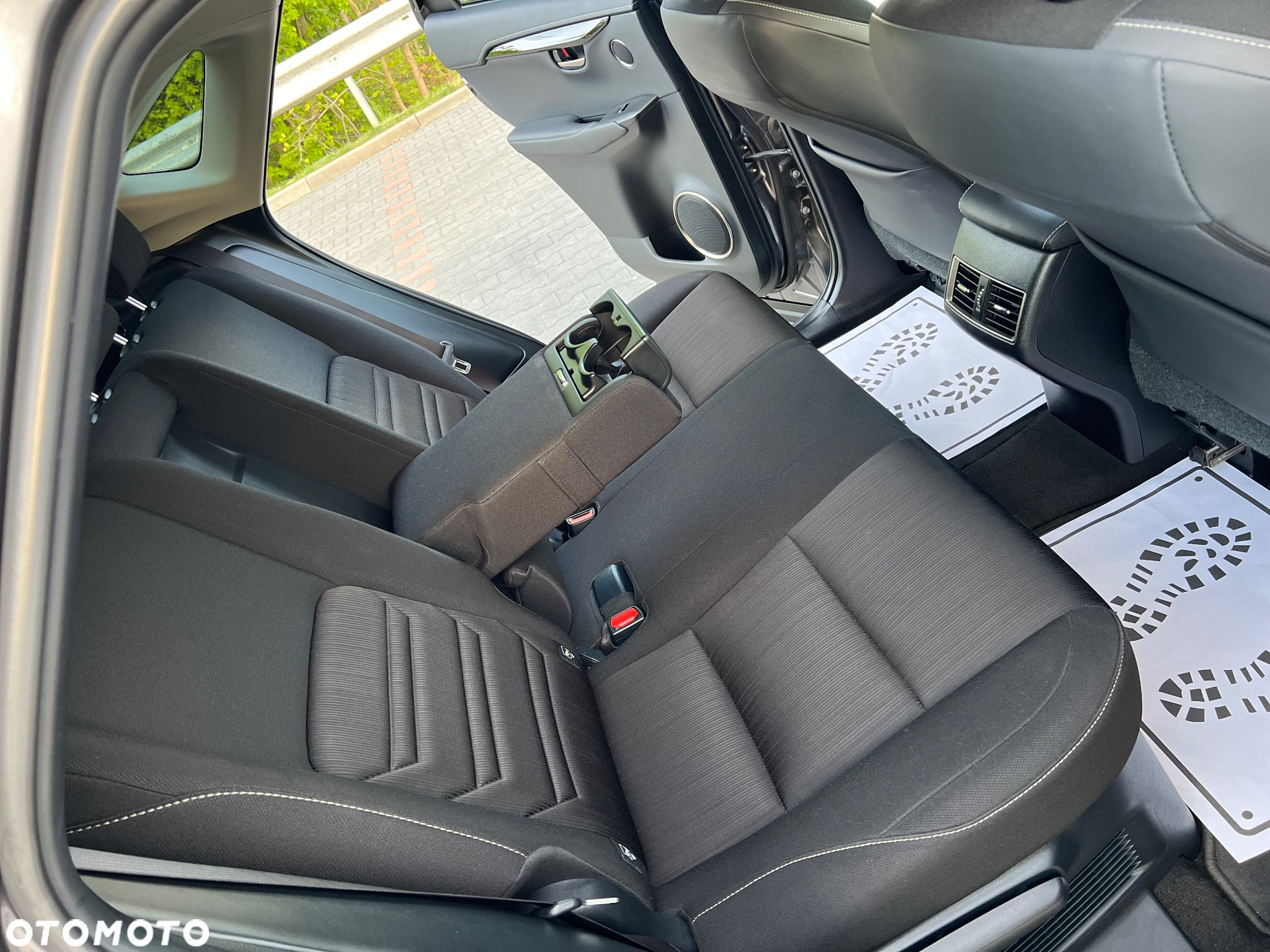 Lexus NX 300h Business Edition AWD - 27