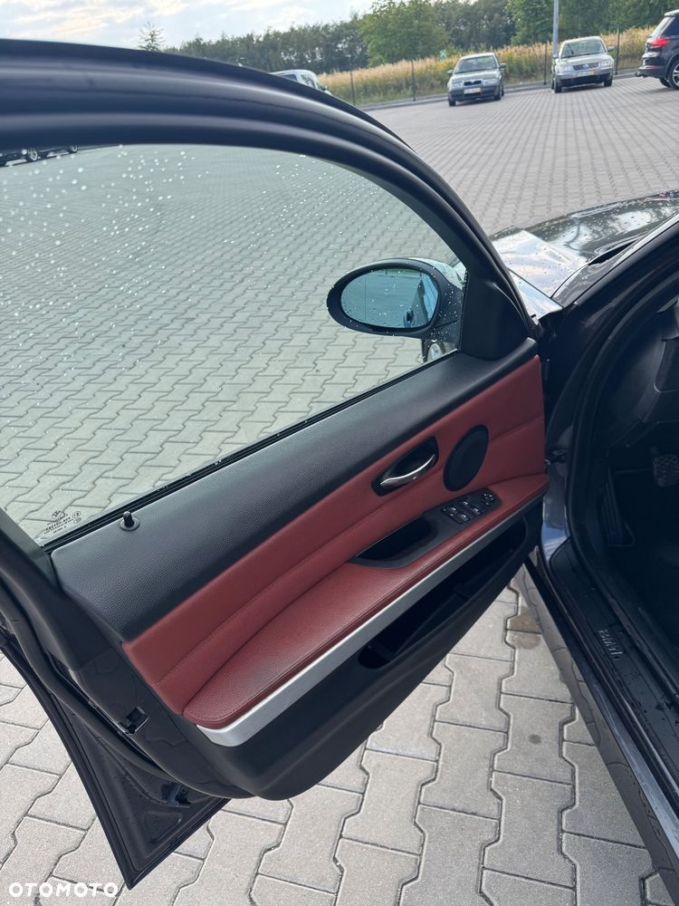 BMW Seria 3 320d - 9