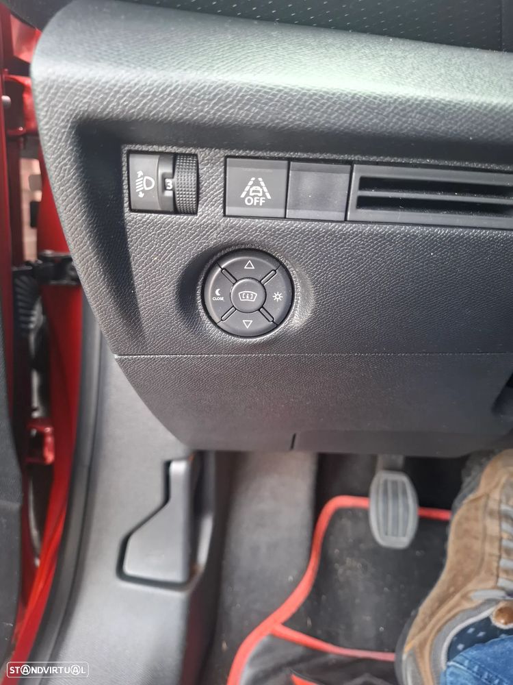Citroën C4 1.2 PureTech Shine - 19