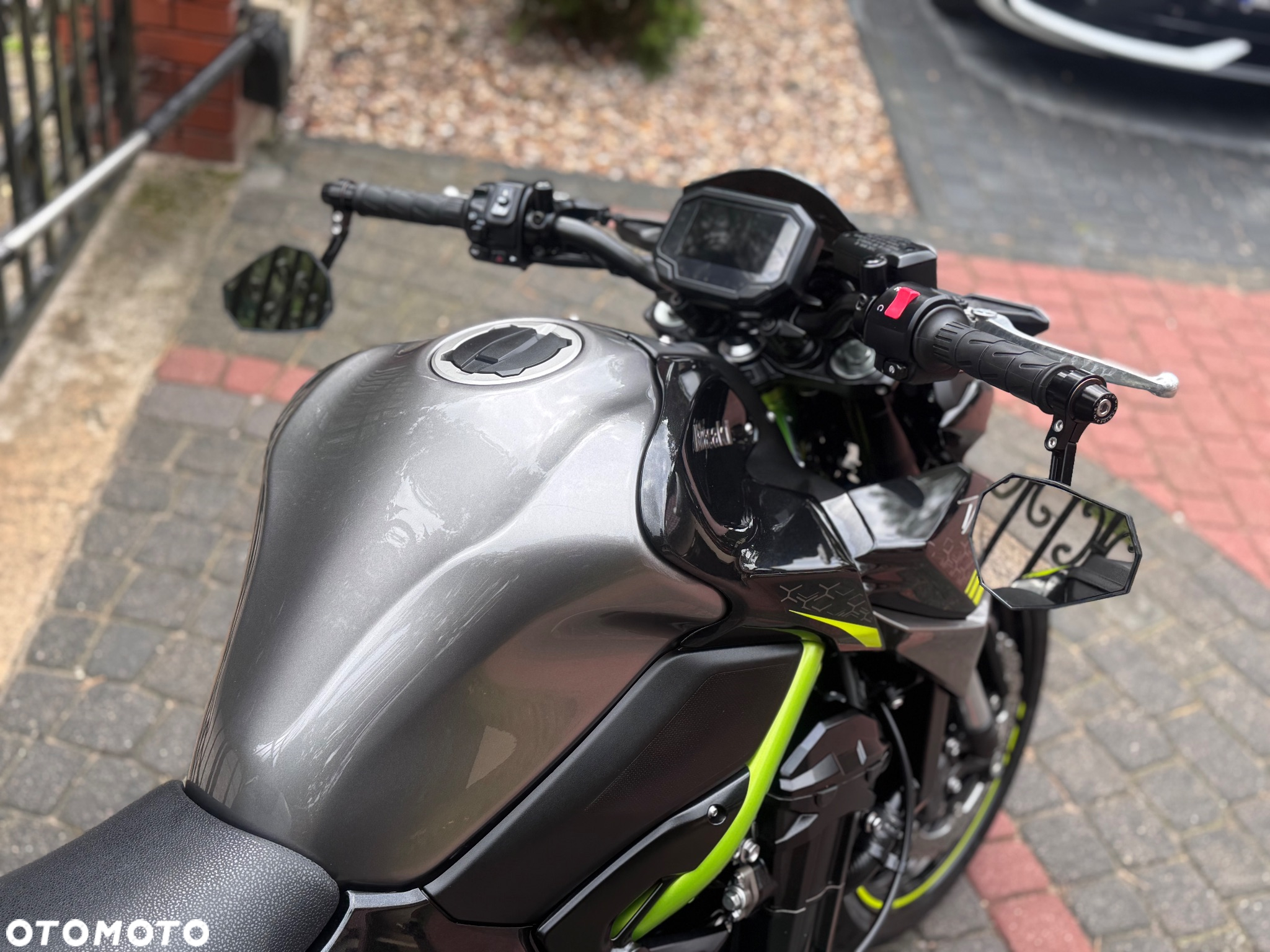 Kawasaki Z - 14