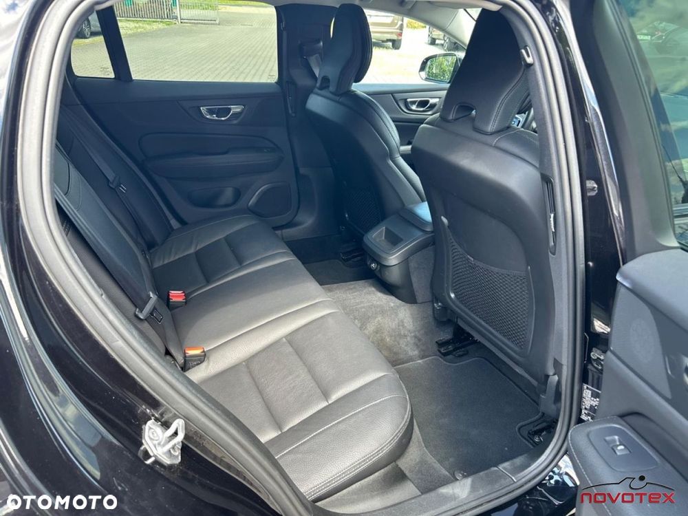 Volvo V60 Cross Country D3 Geartronic Momentum - 20