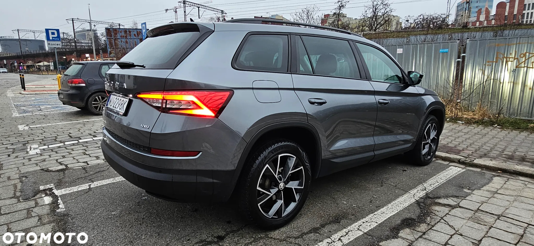 Skoda Kodiaq 2.0 TDI 4x4 Business DSG - 4