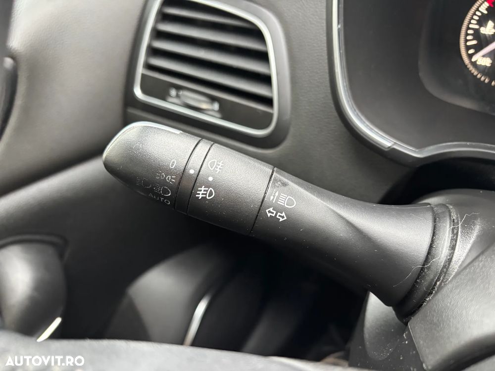 Renault Megane ENERGY dCi 110 EDC INTENS - 21