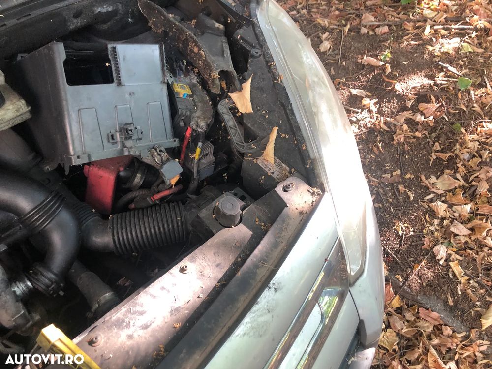 Bara fata completa cu masca grila Citroen Berlingo 2012 gri argintiu - 11