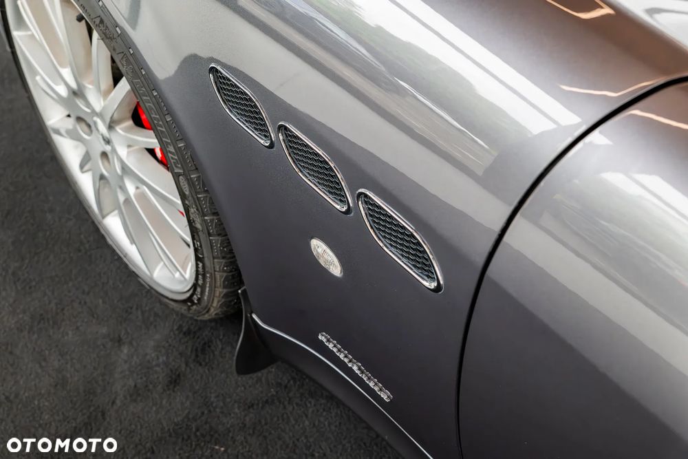Maserati Quattroporte S - 14